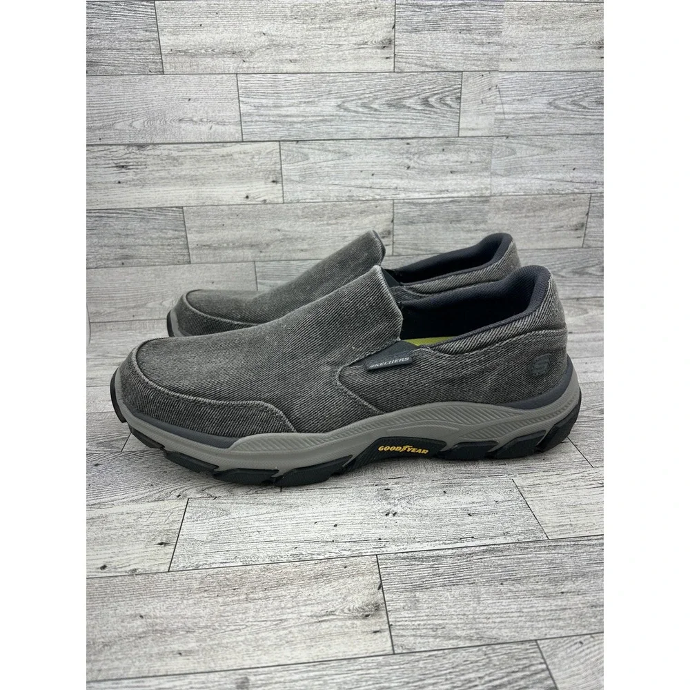 Skechers Relaxed Fit Air Cooled Memory Foam Slip On Shoes Men's Size 12 Charcoal